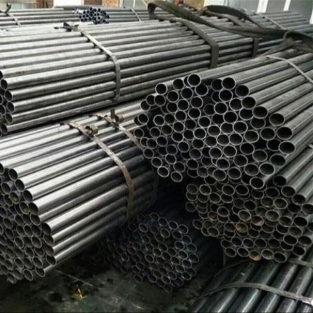 Tubos de aço carbono desenhados a frio sem costura A106 A333 A335 Api 5l Tubos soldados X42 X46 X80