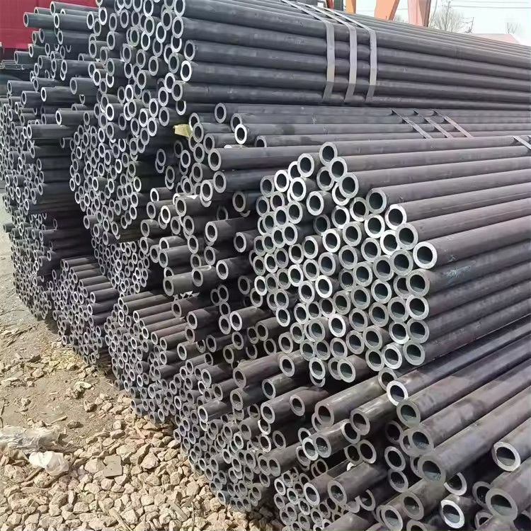 Tubo de aço carbono de alta pressão St37 St52 A106b Tubo de aço carbono sem costura de petróleo e gás